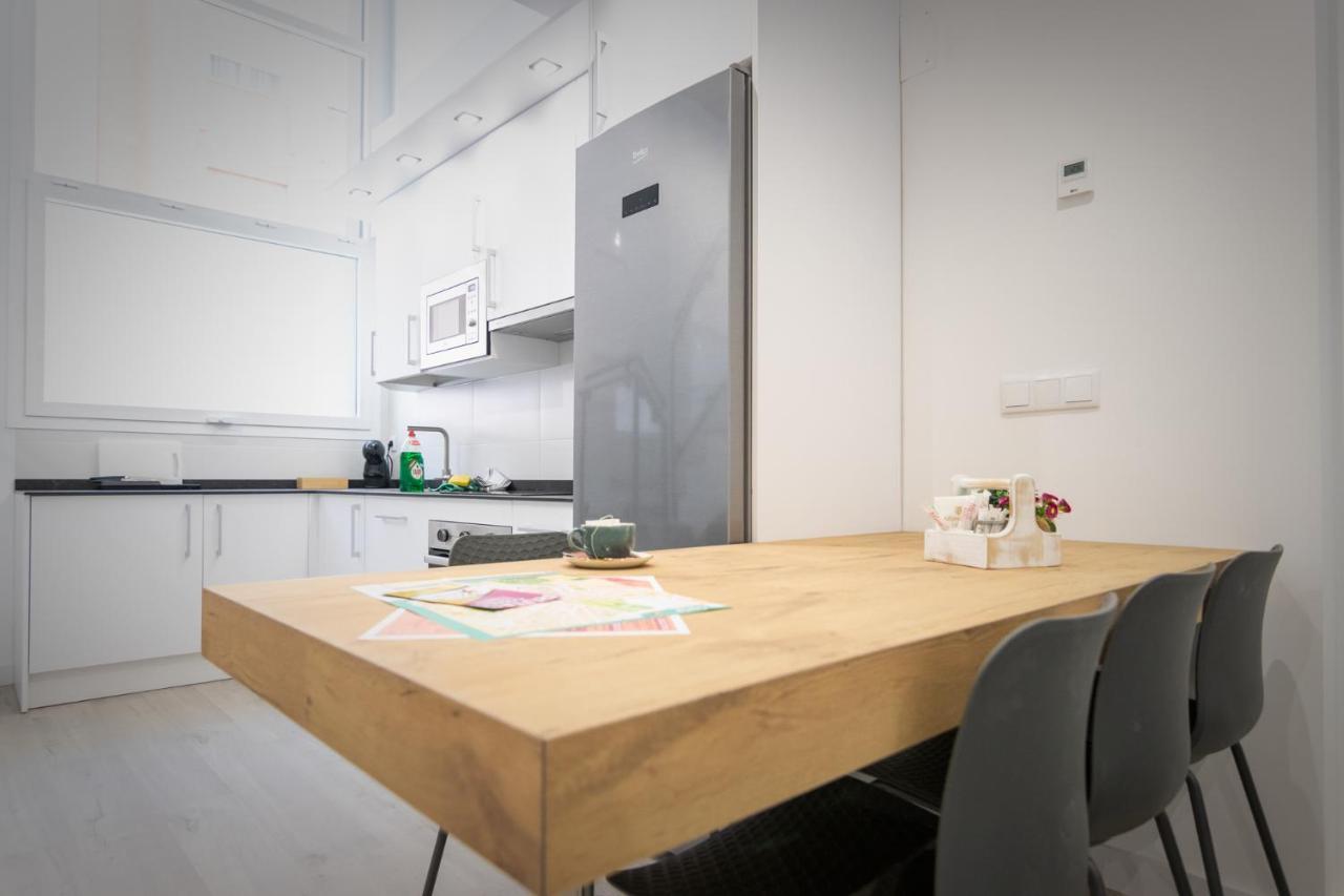 Apartamentos Soria Suites Bagian luar foto