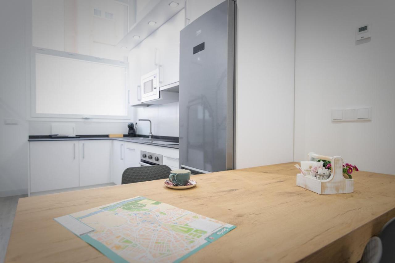 Apartamentos Soria Suites Bagian luar foto